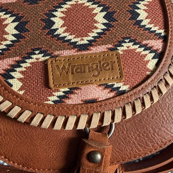 Wrangler Brown & Tan Aztec Crossbody Bag - Picture 2 of 7